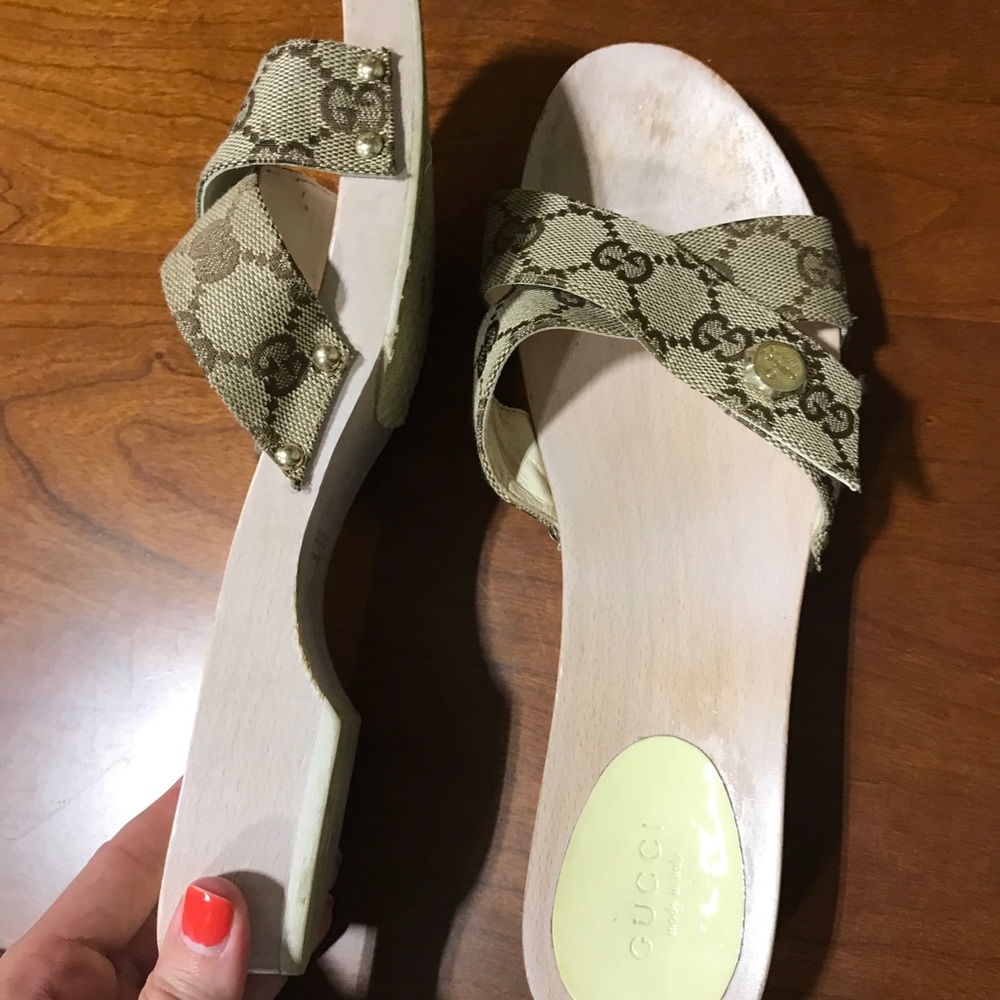 Authentic Gucci wooden flats